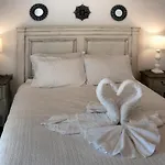 Aelia Luxury *